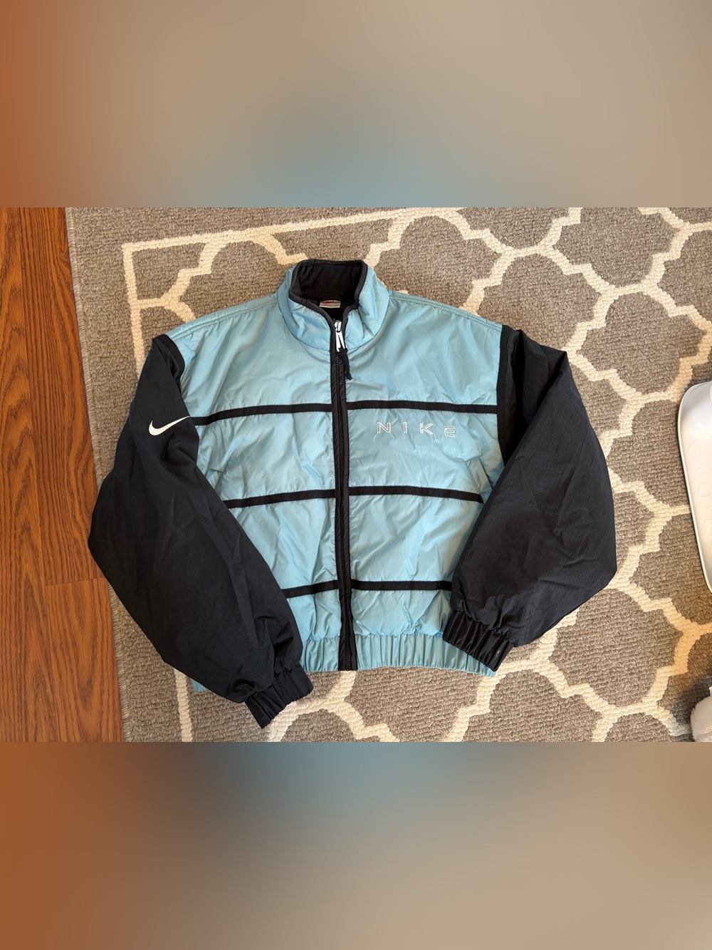 Vintage Nike Y2K Spellout Puffer size medium